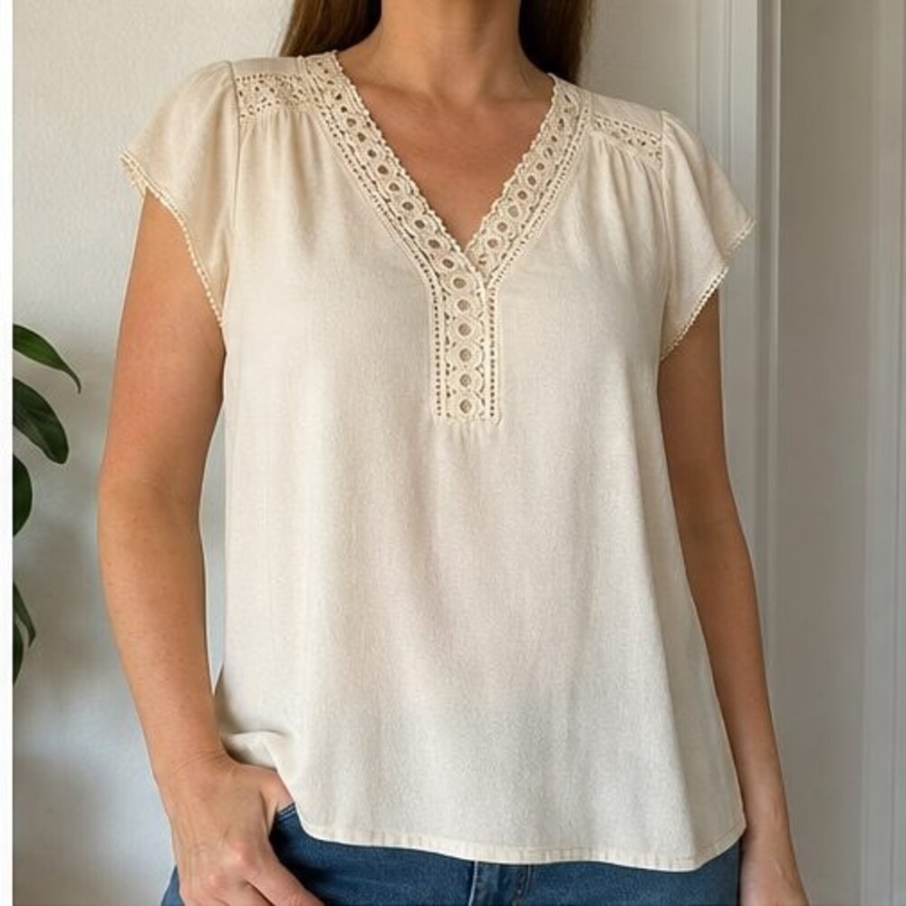 Cream Cami Blouse - Picture 2 of 6